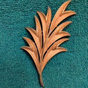 Vintage 1962 Crown Trifari Wheat Brooch